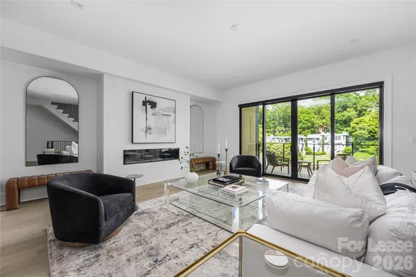 $10,000 | 614 Queens Road, Charlotte, NC 28207