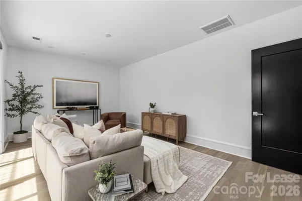 $10,000 | 614 Queens Road, Charlotte, NC 28207