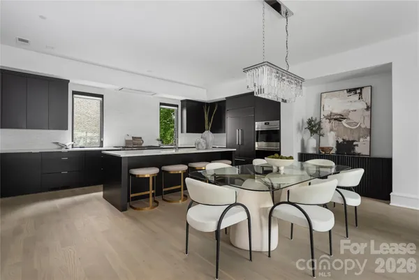 $10,000 | 614 Queens Road, Charlotte, NC 28207