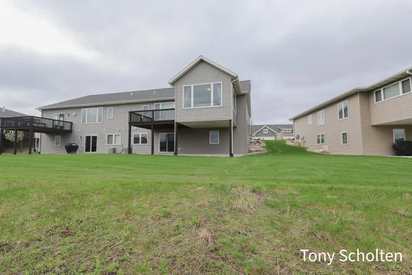 $489,900 | 7960 Eagles Roost Trail, Unit 99, Hudsonville, MI 49426
