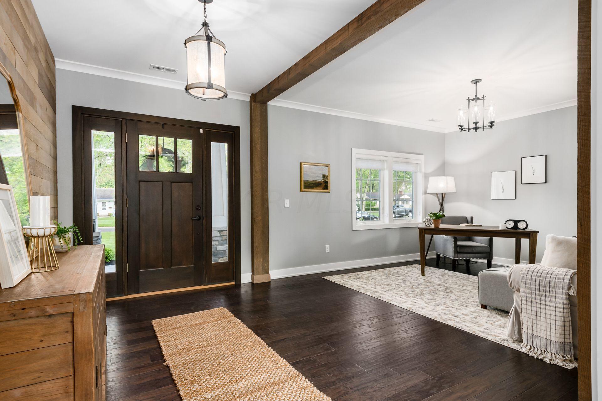 3074 Derby Road Upper Arlington, OH 43221 - Photo 5 of 60
