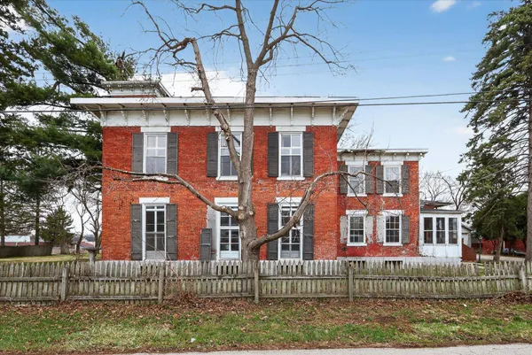 $239,900 | 628 Buchanan Street, Belvidere, IL 61008