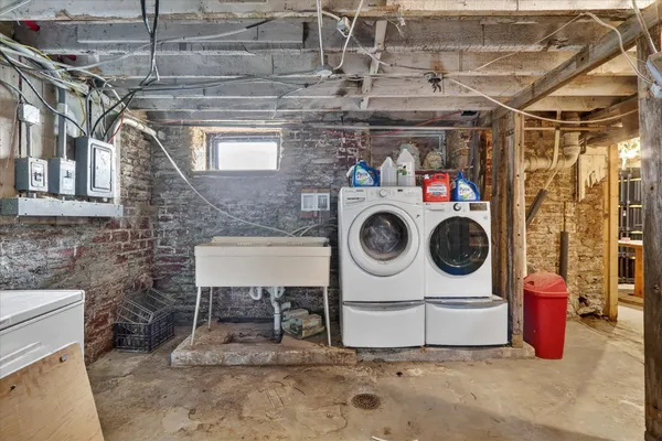 $239,900 | 628 Buchanan Street, Belvidere, IL 61008