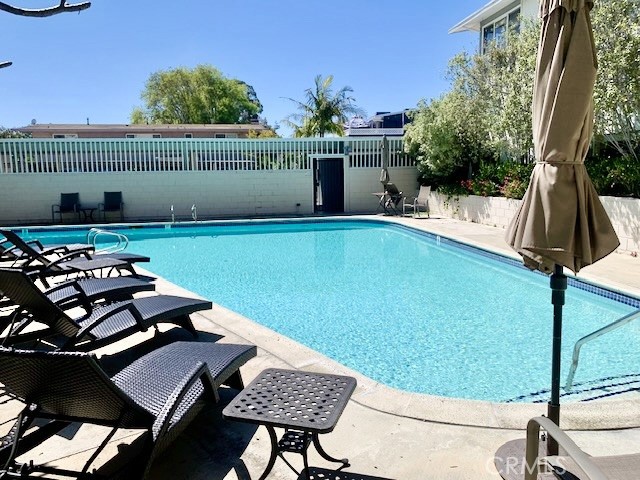 462 Seaward Road Corona del Mar, CA 92625 - Photo 3 of 25 POOL