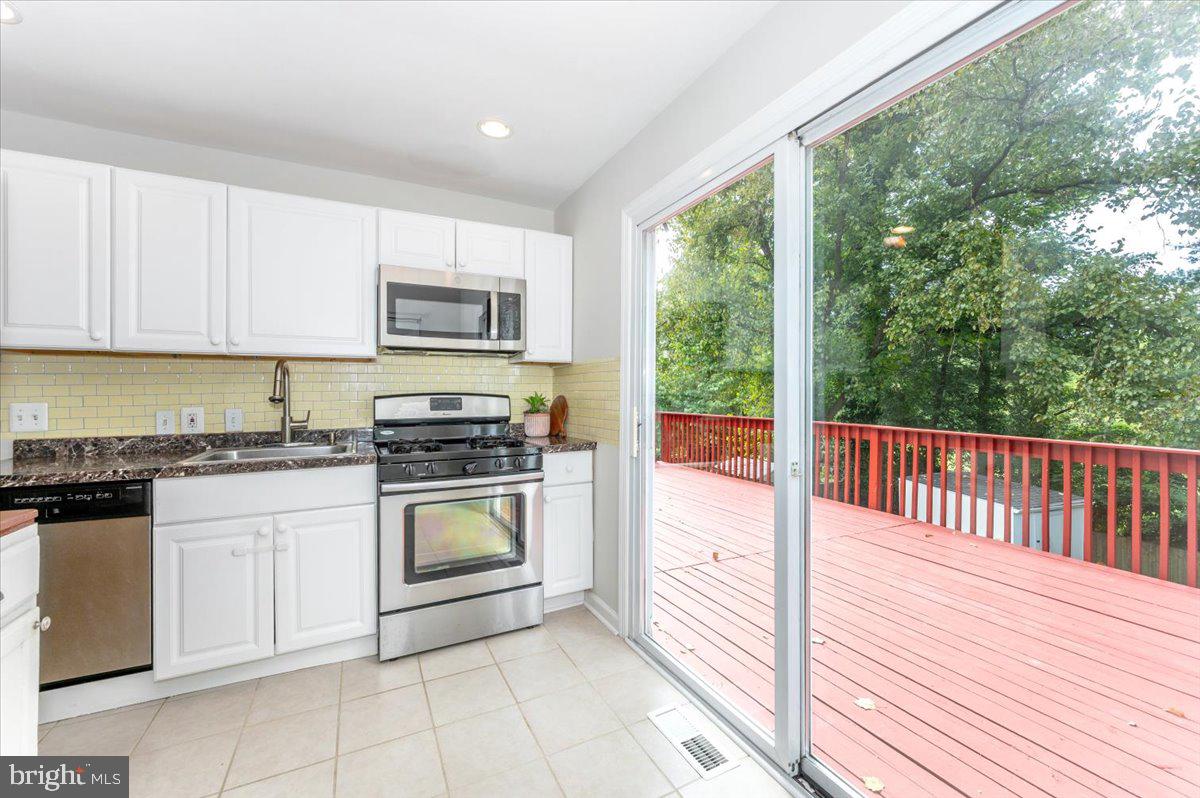 12108 Dewey Road Silver Spring, MD 20906 - Photo 12 of 68