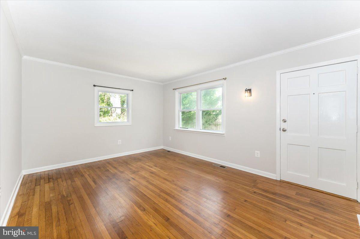 12108 Dewey Road Silver Spring, MD 20906 - Photo 4 of 68 Main Level Living Room