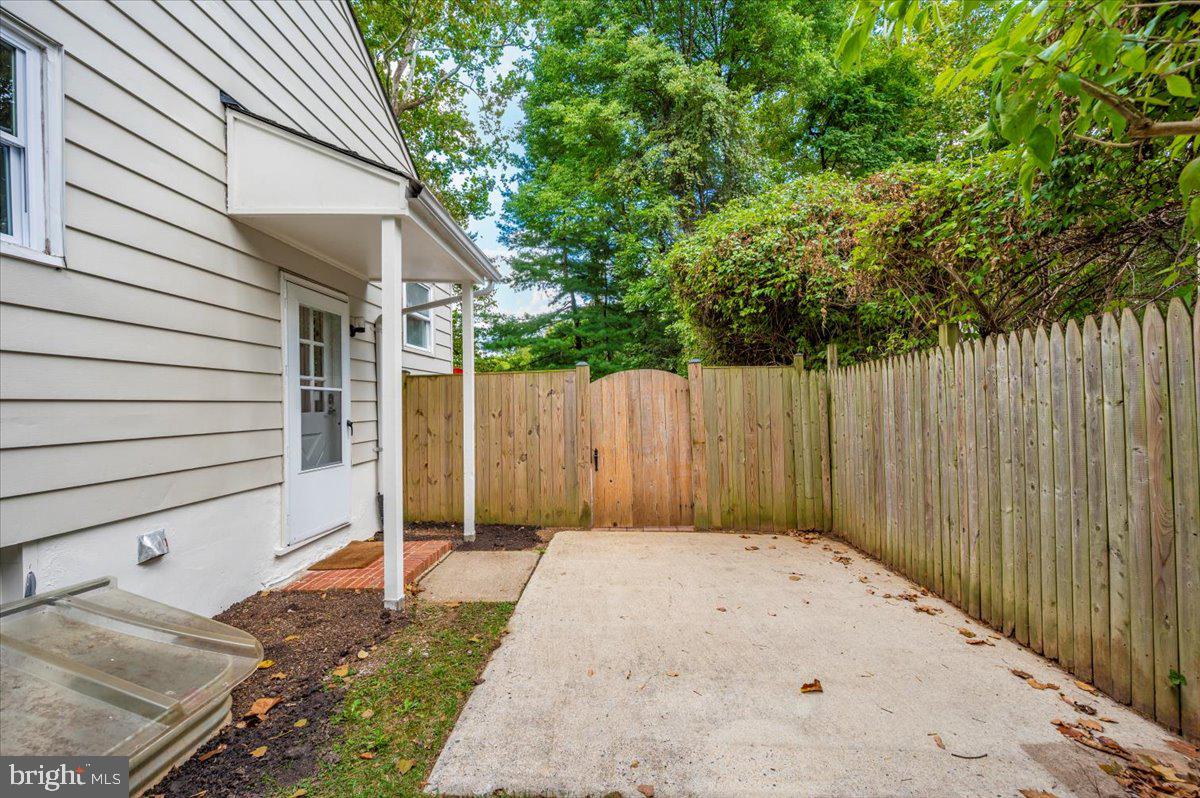 12108 Dewey Road Silver Spring, MD 20906 - Photo 65 of 68 NOTE: Private Side entry!