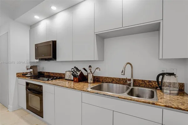 $18,000 | 725 Crandon Boulevard, Unit 203, Key Biscayne, FL 33149