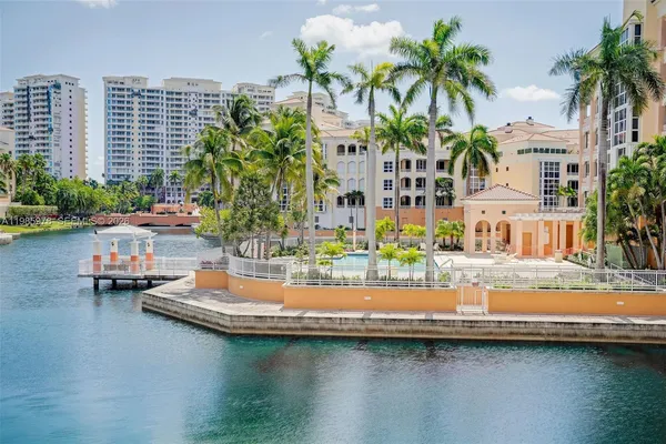 $18,000 | 725 Crandon Boulevard, Unit 203, Key Biscayne, FL 33149