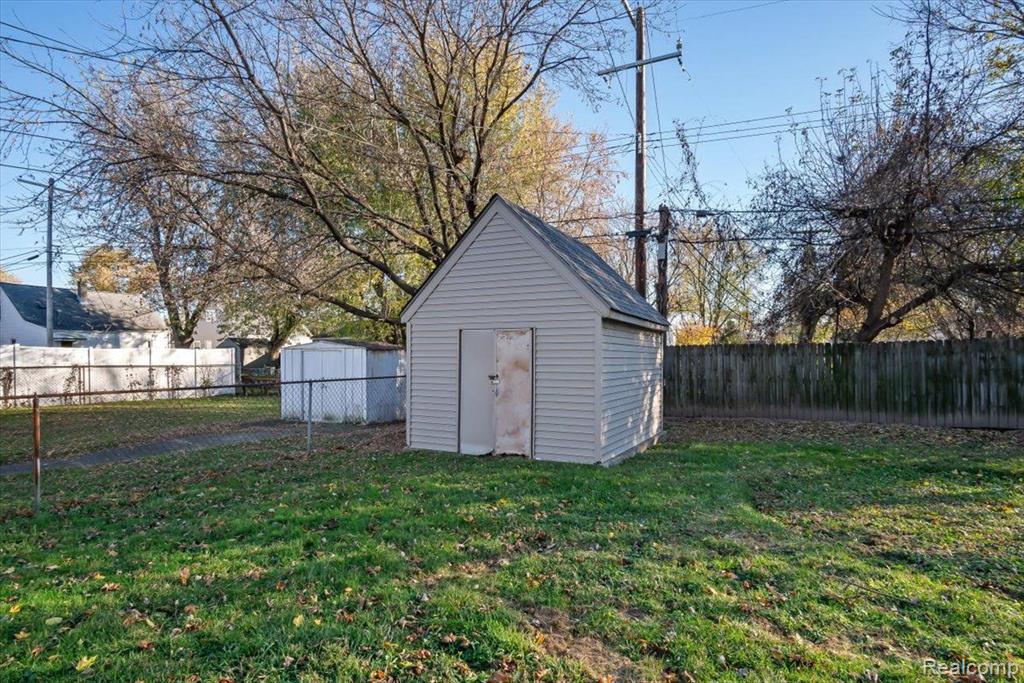 22319 Wick Road Taylor, MI 48180 - Photo 38 of 42