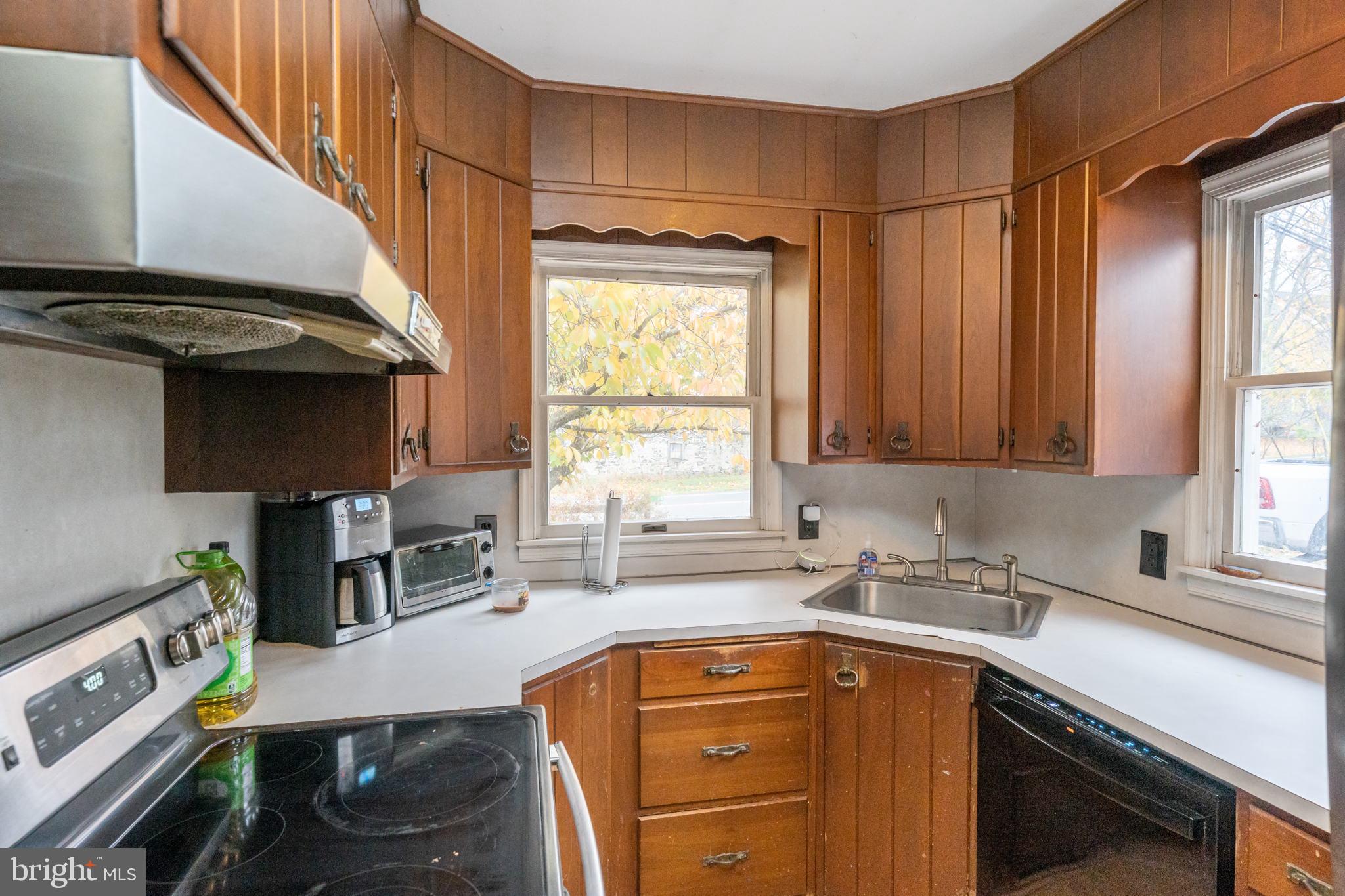 219 Ridge Road Telford, PA 18969 - Photo 10 of 15
