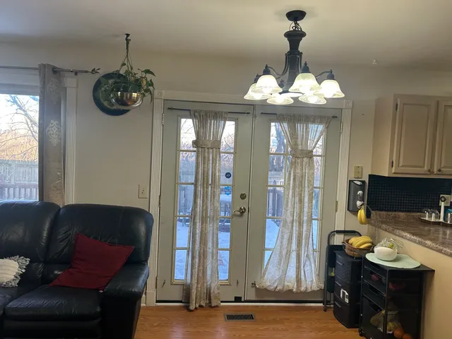 $359,900 | 392 Ingleside Drive, Bolingbrook, IL 60490