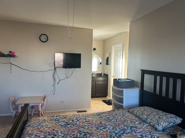 $359,900 | 392 Ingleside Drive, Bolingbrook, IL 60490