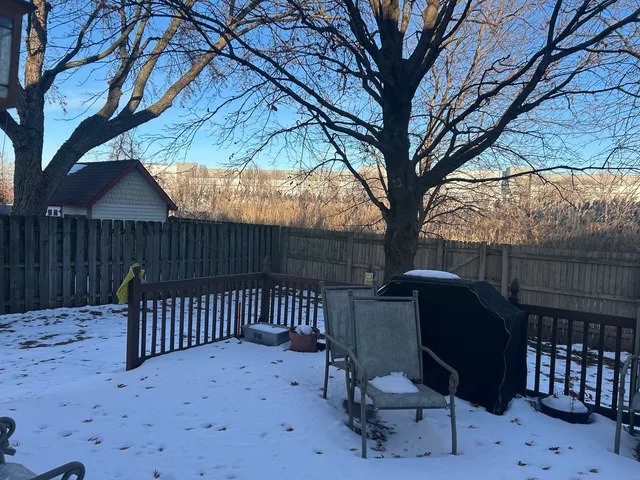 $359,900 | 392 Ingleside Drive, Bolingbrook, IL 60490