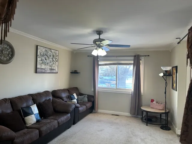 $359,900 | 392 Ingleside Drive, Bolingbrook, IL 60490