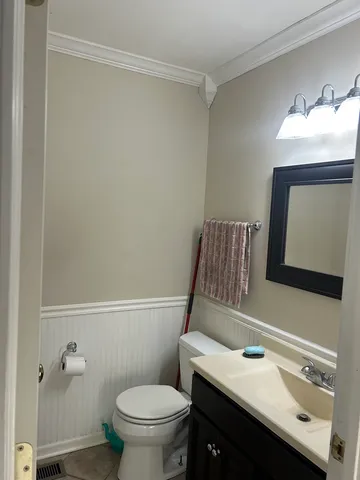 $359,900 | 392 Ingleside Drive, Bolingbrook, IL 60490