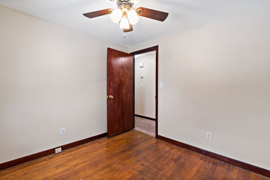 146 Swansom Road Swansea, MA 02777 - Photo 19 of 32 Gallery Image 19
