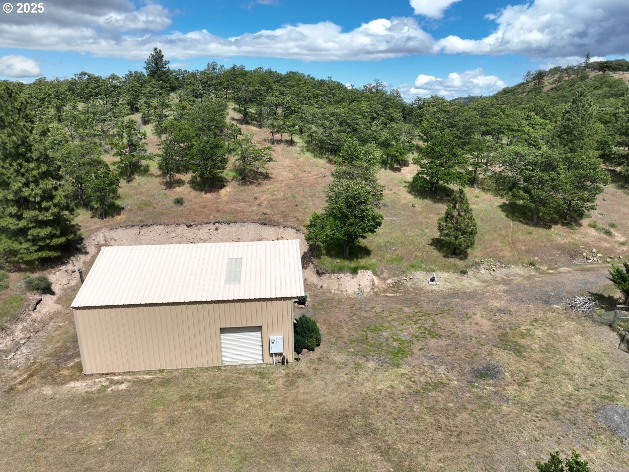 4397 Browns Creek Road The Dalles, OR 97058 - Photo 18 of 37 a view of a lake with a mountain in the back