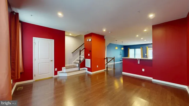 $560,000 | 8102 Greenbelt Station Parkway, Greenbelt, MD 20770