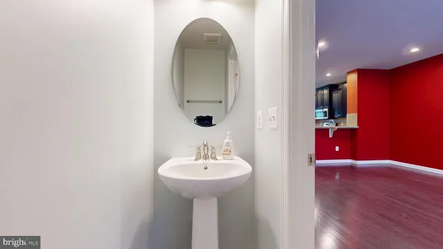 $560,000 | 8102 Greenbelt Station Parkway, Greenbelt, MD 20770