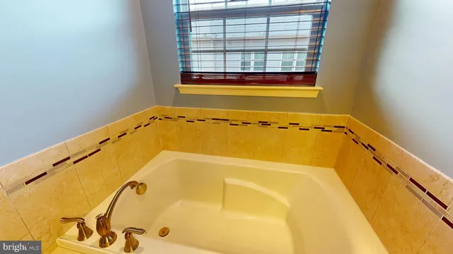 $560,000 | 8102 Greenbelt Station Parkway, Greenbelt, MD 20770