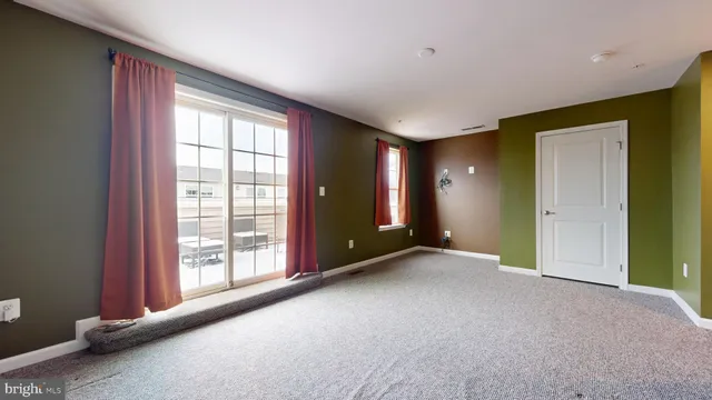 $560,000 | 8102 Greenbelt Station Parkway, Greenbelt, MD 20770