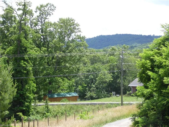 $45,000 | 18 Highway 18 North, Sparta, NC 28675