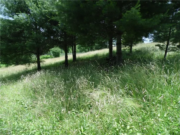$45,000 | 18 Highway 18 North, Sparta, NC 28675