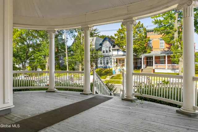$1,990,000 | 102 South Lake Avenue, Albany, NY 12208
