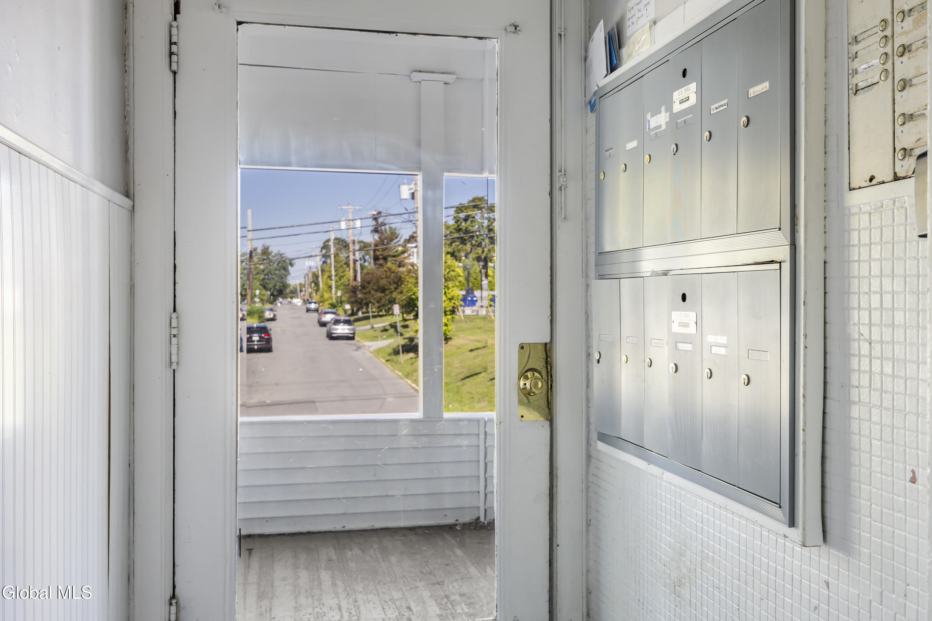 102 South Lake Avenue Albany, NY 12208 - Photo 20 of 68 20