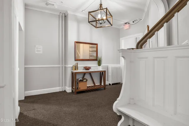 $1,990,000 | 102 South Lake Avenue, Albany, NY 12208