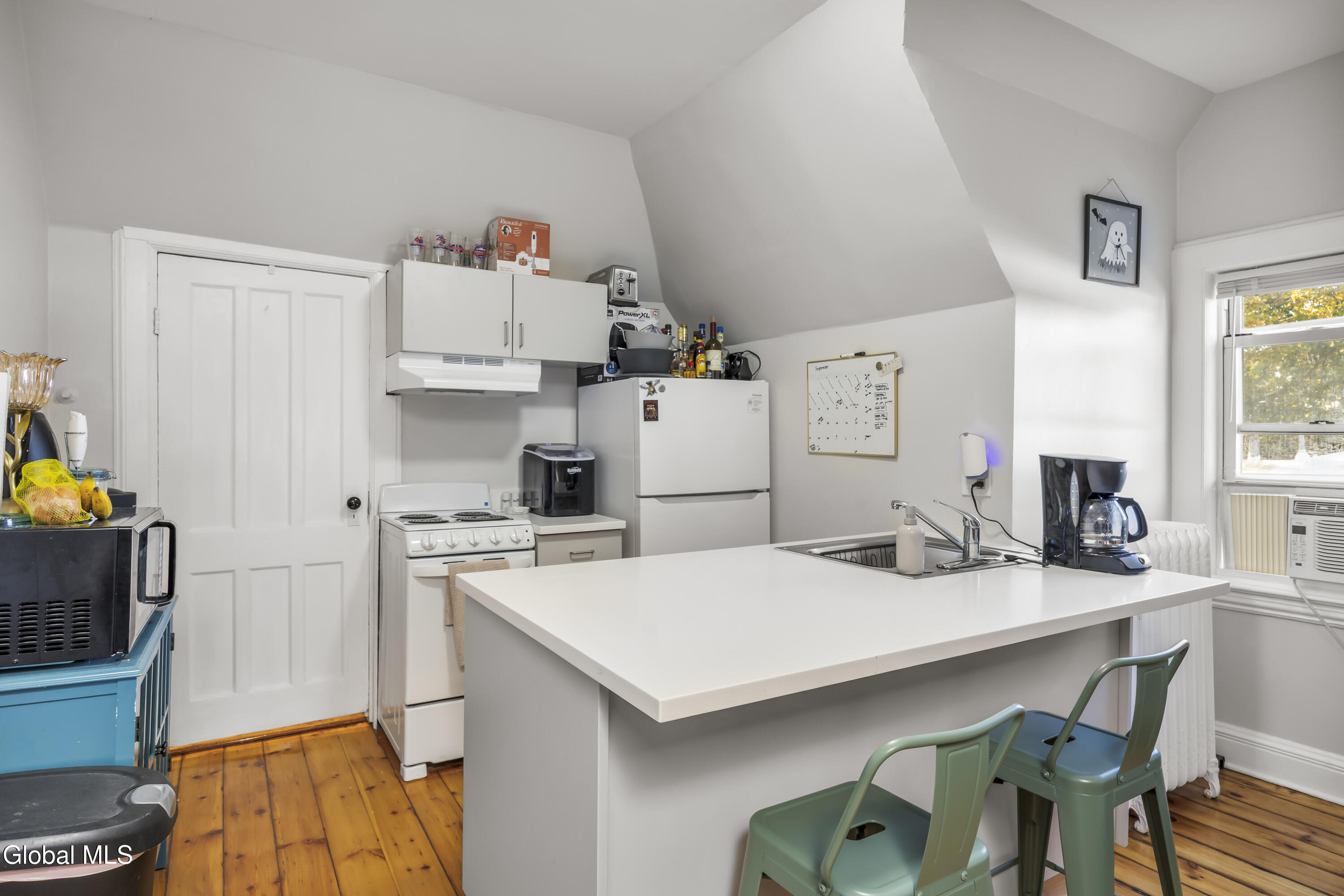 102 South Lake Avenue Albany, NY 12208 - Photo 38 of 68 38