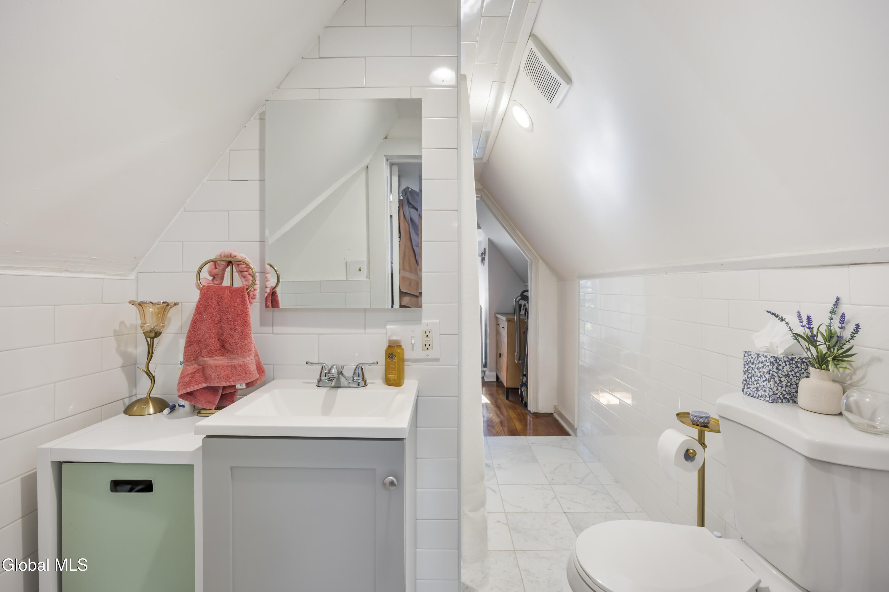 102 South Lake Avenue Albany, NY 12208 - Photo 40 of 68 40