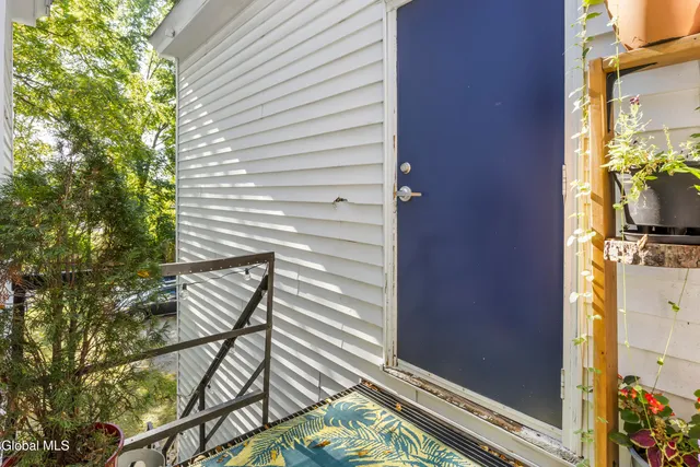 $1,990,000 | 102 South Lake Avenue, Albany, NY 12208