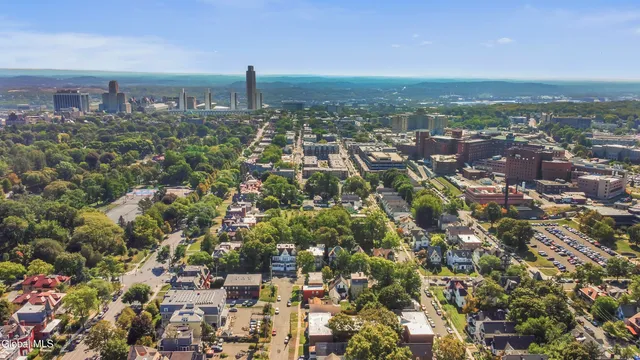 $1,990,000 | 102 South Lake Avenue, Albany, NY 12208