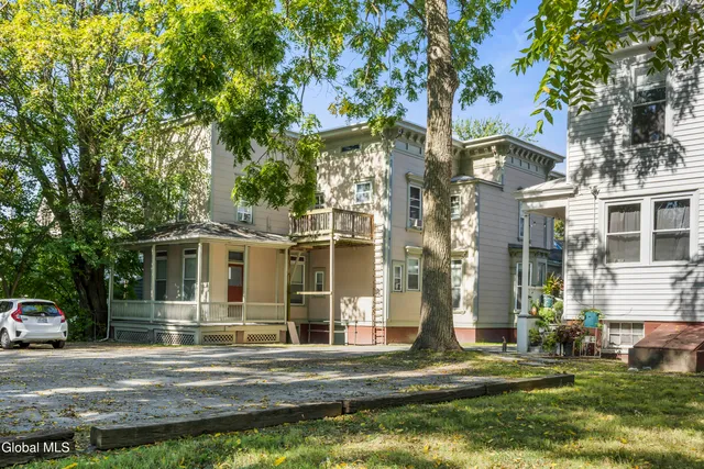 $1,990,000 | 102 South Lake Avenue, Albany, NY 12208