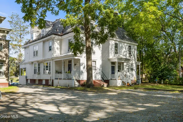 $1,990,000 | 102 South Lake Avenue, Albany, NY 12208