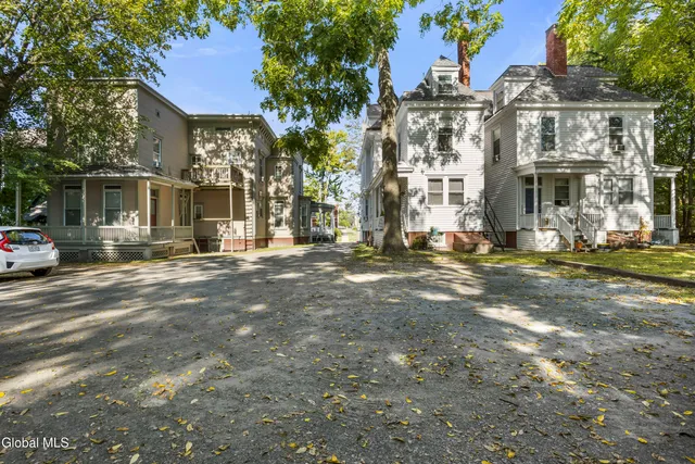 $1,990,000 | 102 South Lake Avenue, Albany, NY 12208