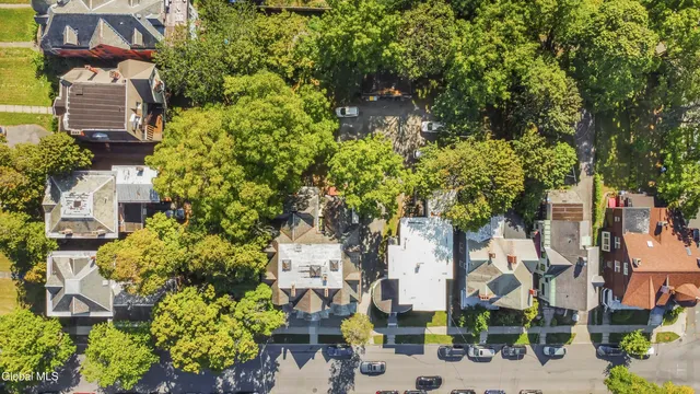 $1,990,000 | 102 South Lake Avenue, Albany, NY 12208