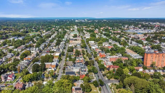 $1,990,000 | 102 South Lake Avenue, Albany, NY 12208