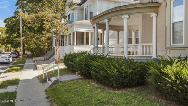 $1,990,000 | 102 South Lake Avenue, Albany, NY 12208
