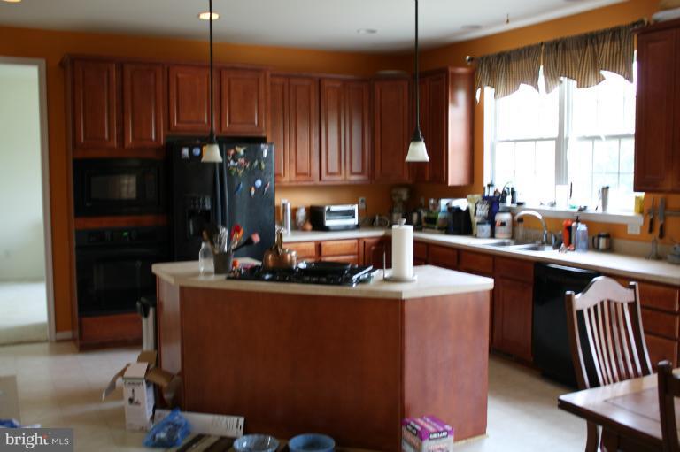 258 Old Baltimore Road Winchester, VA 22603 - Photo 13 of 26 Kitchen