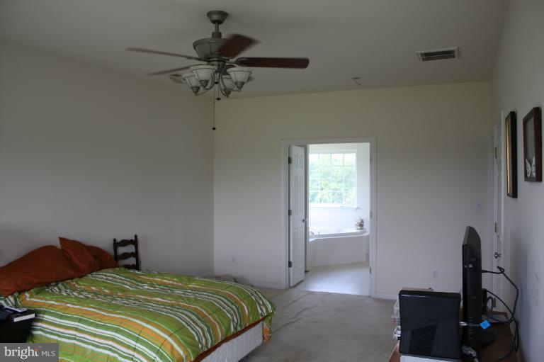 258 Old Baltimore Road Winchester, VA 22603 - Photo 15 of 26 Bedroom (Master)