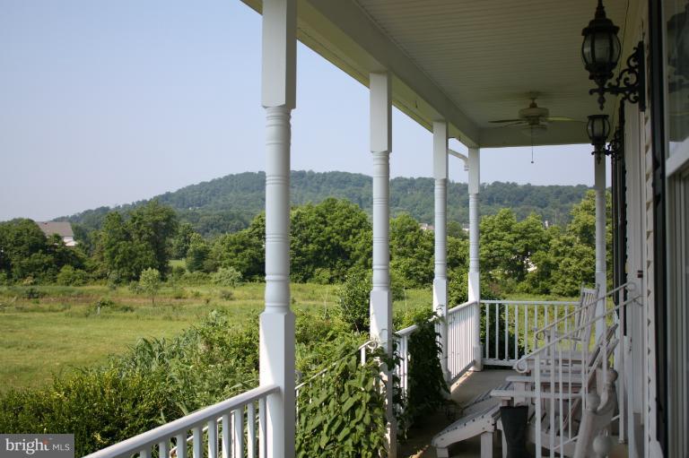 258 Old Baltimore Road Winchester, VA 22603 - Photo 25 of 26 Porch