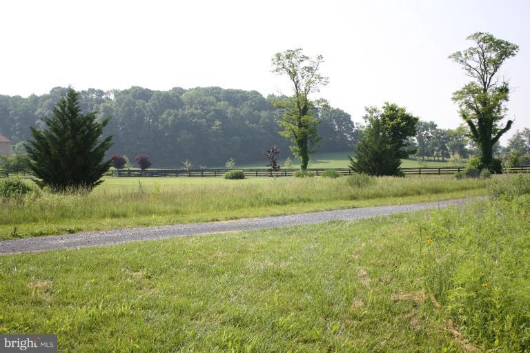 258 Old Baltimore Road Winchester, VA 22603 - Photo 6 of 26 View