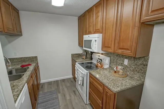 $259,000 | 102 Catalpa Lane, Unit 102, Mandeville, LA 70471