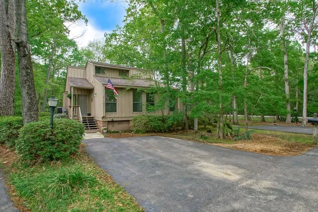 $259,000 | 102 Catalpa Lane, Unit 102, Mandeville, LA 70471