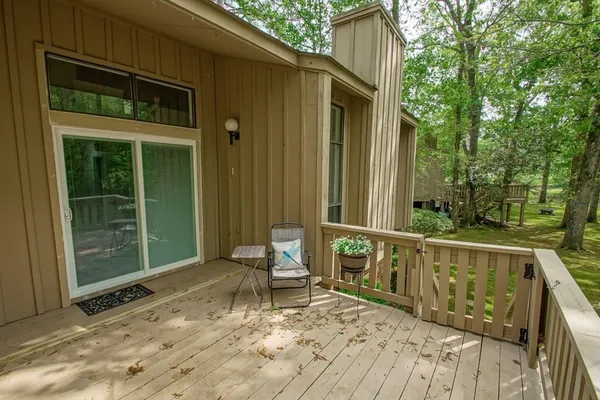 $259,000 | 102 Catalpa Lane, Unit 102, Mandeville, LA 70471