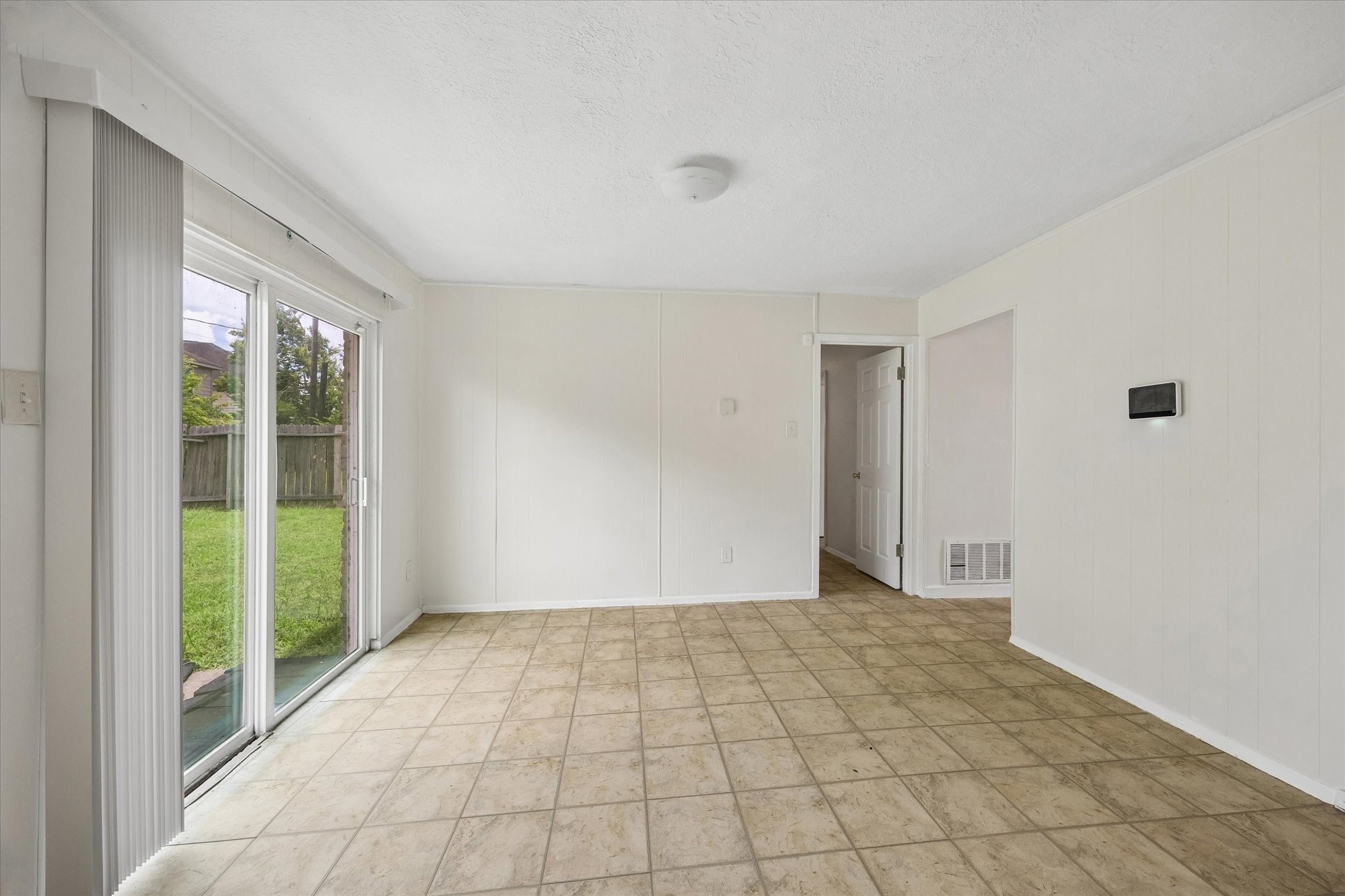 12639 Chiswick Road Houston, TX 77047 - Photo 4 of 18