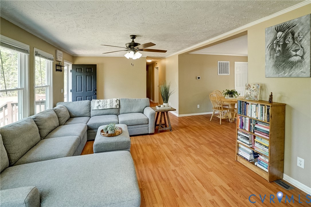 6386 Old Buckingham Road Powhatan, VA 23139 - Photo 5 of 25